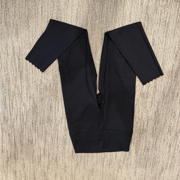 aerie Pants - Aerie Scalloped Black Leggings